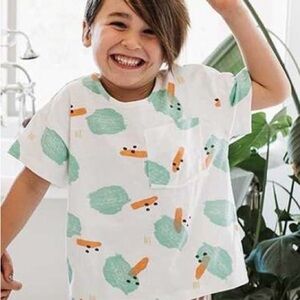 Kids White T-Shirt with Green and Orange Print in 8/9